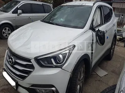 Photo 1 of 13: 2016 Hyundai Santa Fe, VIN KMHSW81UBGU651803 — Korean insurance auction
