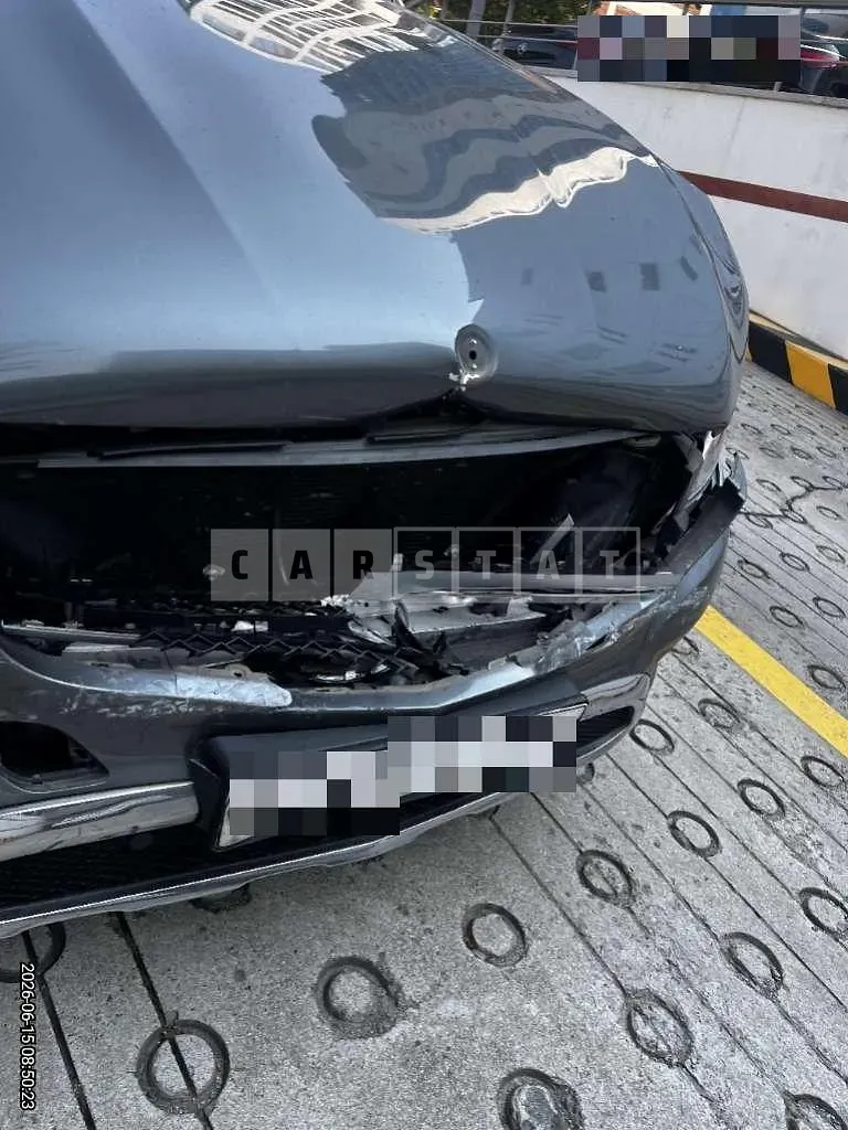 Photo 2 of 32: 2018 Mercedes-Benz GLC220 d 4Matic — Korean insurance auction