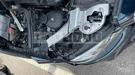 Photo 2 of 26: 2018 Mercedes-Benz E 300 4Matic, VIN WDDZF4KB3JA365611 — Korean insurance auction