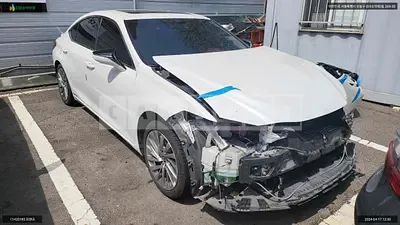 Photo 1 of 12: 2019 Lexus ES300h, VIN JTHB21B13K2022059 — Korean insurance auction