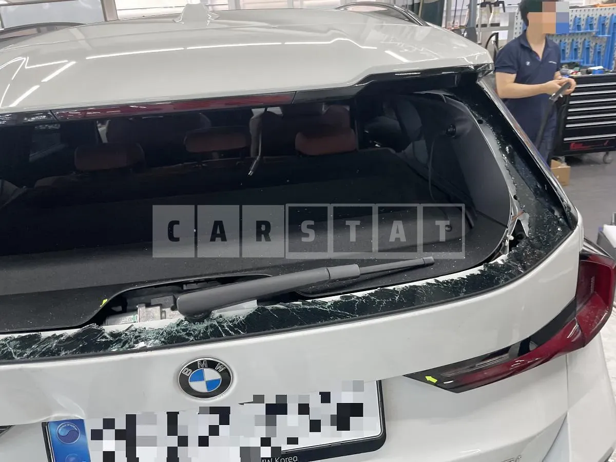 Photo 2 of 25: 2025 BMW X1 — Korean insurance auction