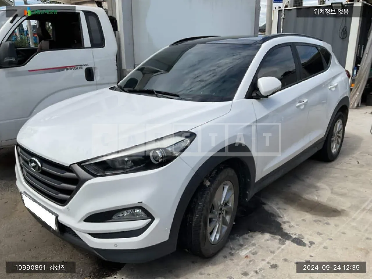 Photo 2 of 18: 2015 Hyundai Tucson, VIN KMHJ3815GGU029559 — Korean insurance auction