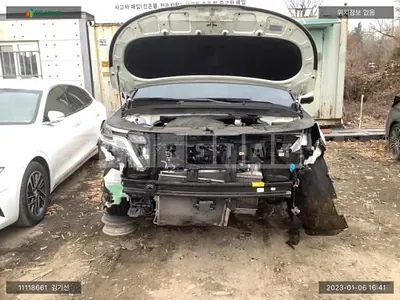 Photo 1 of 22: 2022 Kia Carnival Limousine, VIN KNANE81BBNS172449 — Korean insurance auction