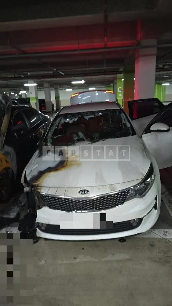 Photo 2 of 16: 2015 Kia K5 2.0 — Korean insurance auction