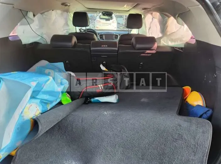 Photo 2 of 21: 2016 Kia Sorento — Korean insurance auction