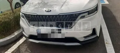 Photo 1 of 11: 2021 Kia Carnival — Korean insurance auction