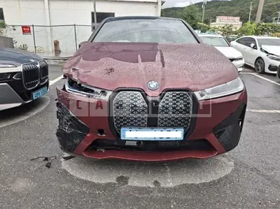 Photo 1 of 33: 2023 BMW iX xDrive50 — Korean insurance auction