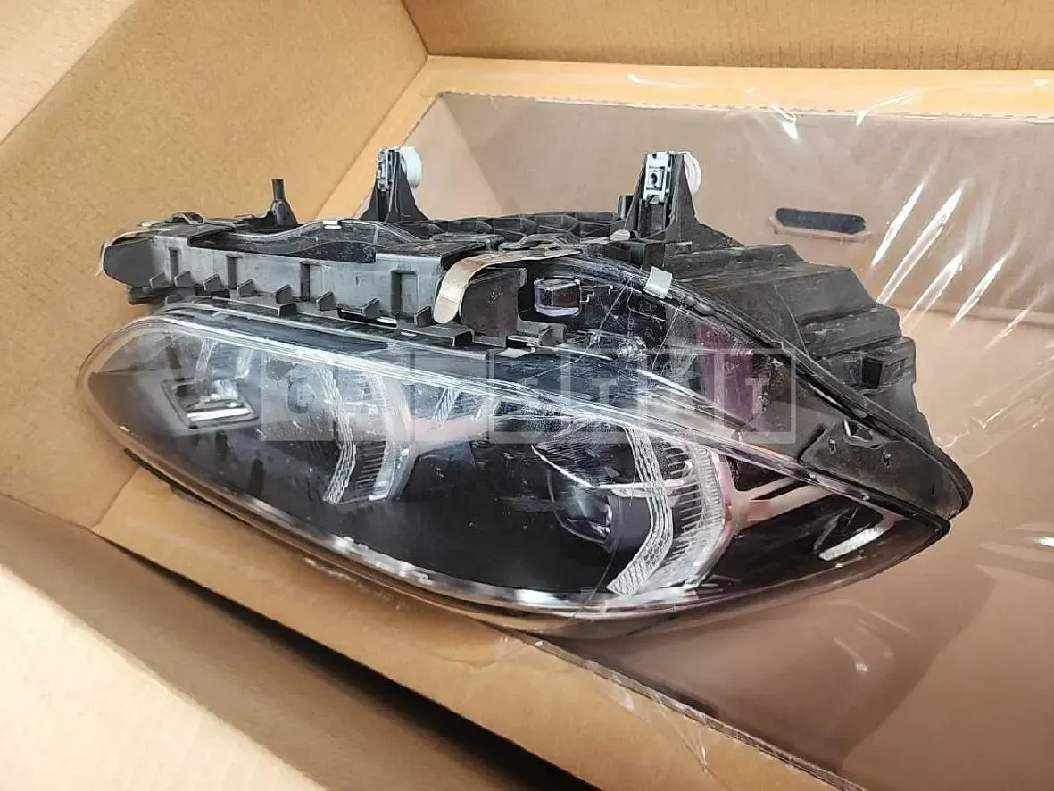 Photo 2 of 12: 2021 BMW (parts) X4 xDrive20i Headlamp — Korean insurance auction
