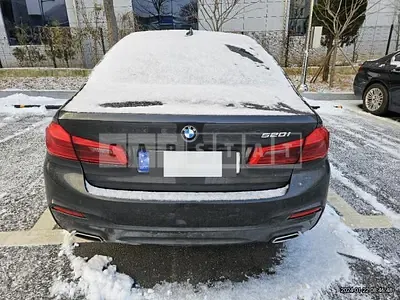 Photo 1 of 7: 2020 BMW 520i M Sport Package, VIN WBAJK9103LCE66686 — Korean insurance auction