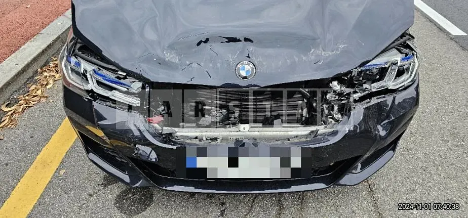 Photo 2 of 25: 2023 BMW 530i xDrive — Korean insurance auction
