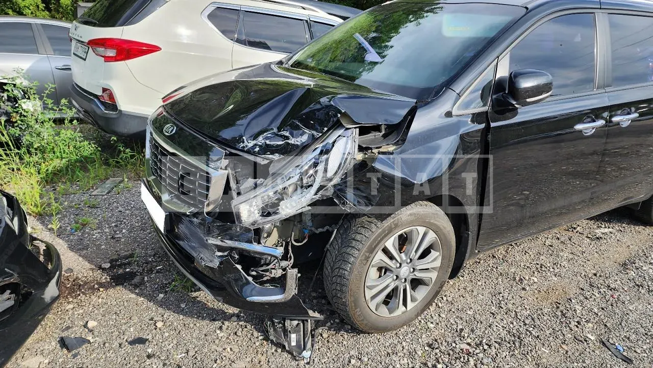 Photo 2 of 12: 2019 Kia Carnival, VIN KNAMB81ABKS603947 — Korean insurance auction