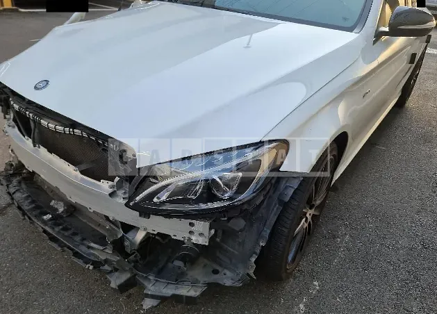 Photo 2 of 18: 2015 Mercedes-Benz C220 BlueTec, VIN WDDWF0EB5FF118771 — Korean insurance auction
