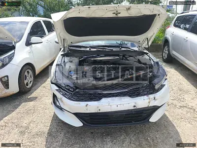 Photo 1 of 8: 2020 Kia K5, VIN KNAG741BBLA055501 — Korean insurance auction