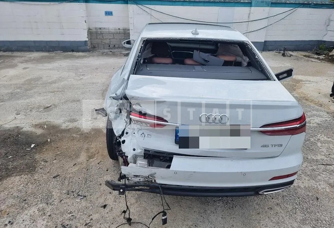 Photo 2 of 5: 2021 Audi A6 45 TFSI, VIN WAUZZZF23MN068406 — Korean insurance auction