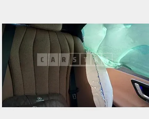 Photo 2 of 30: 2025 Mercedes-Benz E 200 — Korean insurance auction