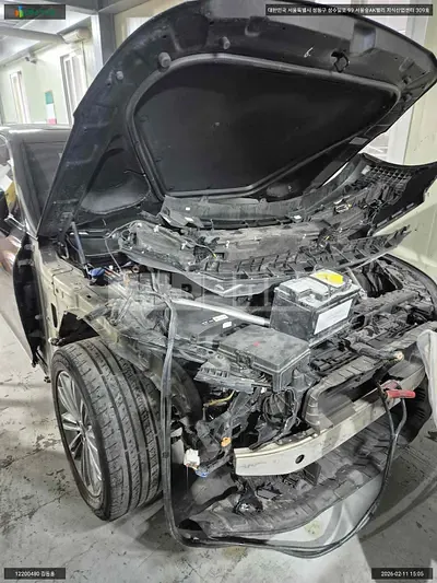 Photo 1 of 54: 2016 Hyundai Genesis EQ900, VIN KMHG141DBHU026168 — Korean insurance auction