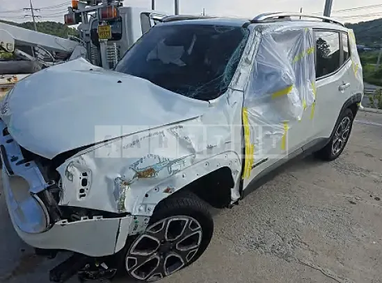 Photo 2 of 12: 2017 Jeep Zip Renegade — Korean insurance auction