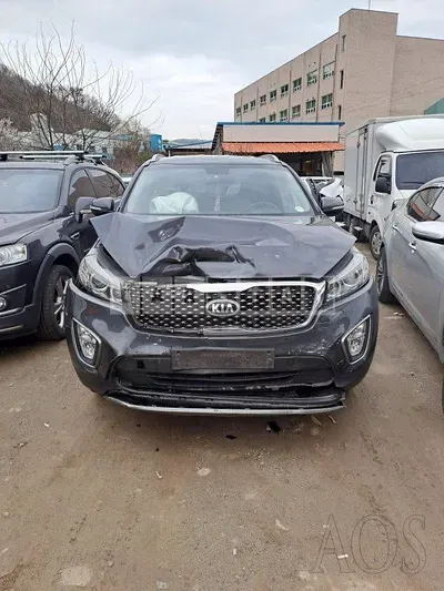 Photo 1 of 10: 2015 Kia Sorento — Korean insurance auction