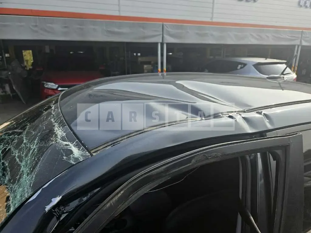 Photo 2 of 10: 2018 Hyundai Kona, VIN KMHK4815GJU050548 — Korean insurance auction