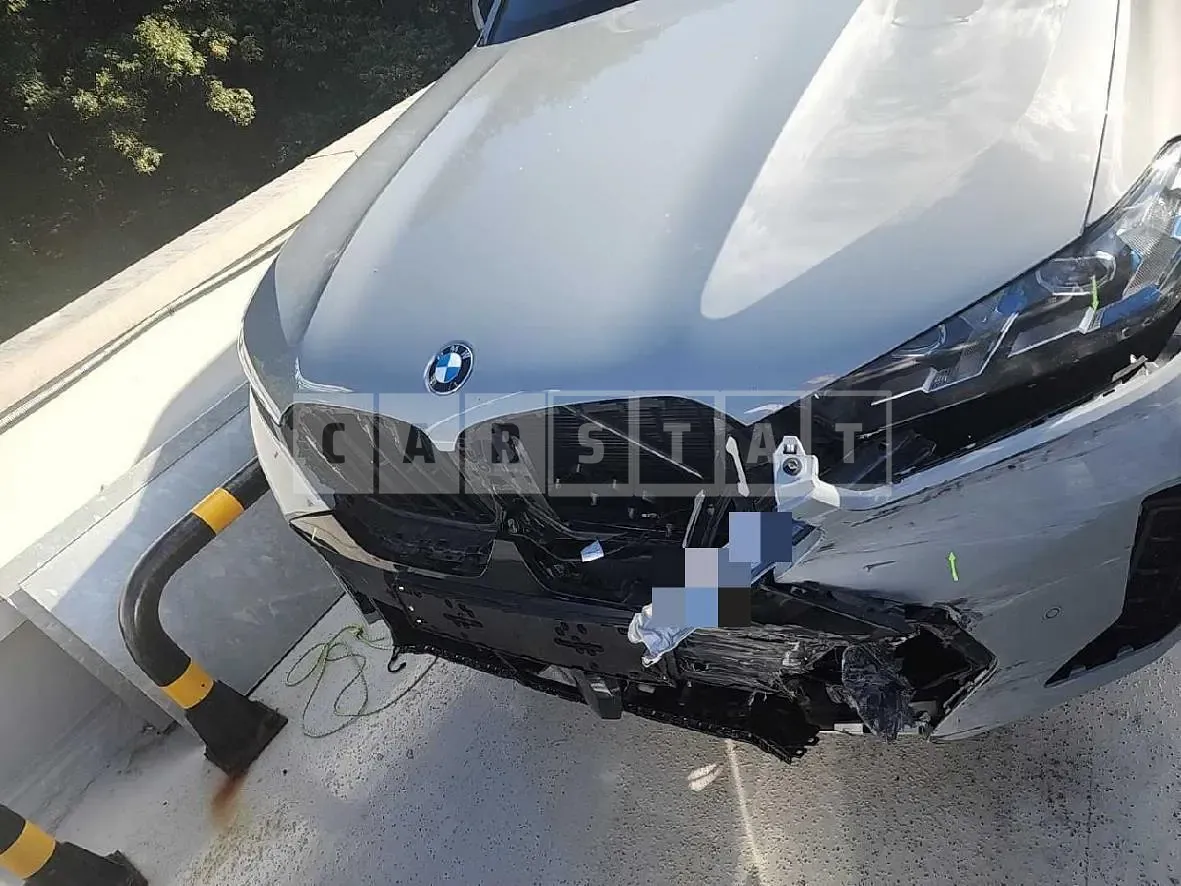 Photo 2 of 51: 2024 BMW X6 xDrive40i M Sport — Korean insurance auction