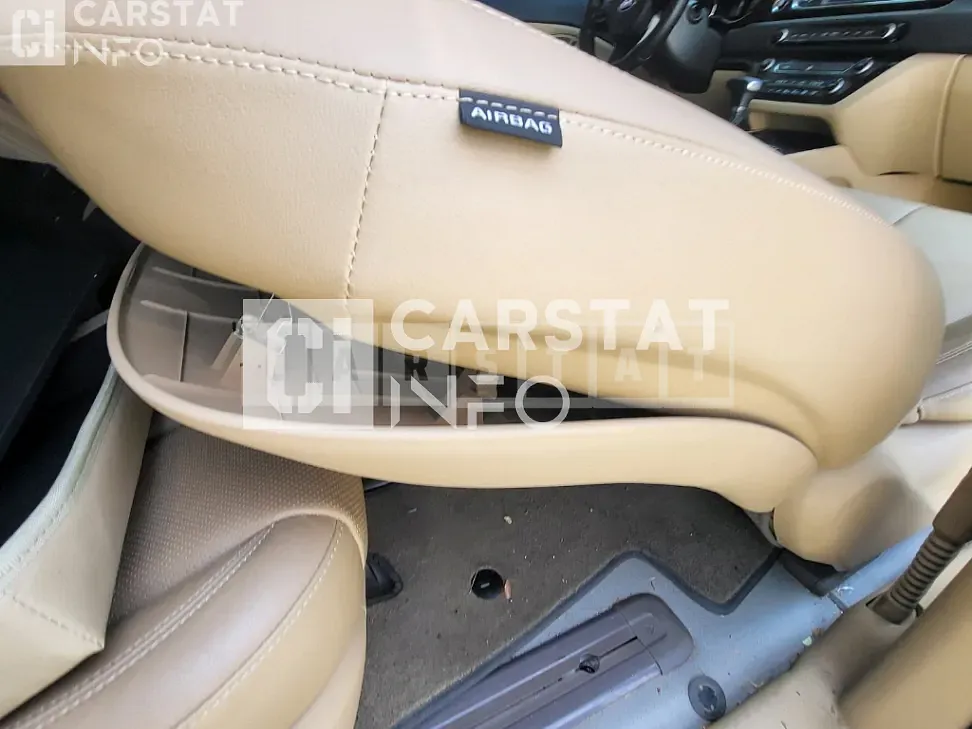Photo 2 of 11: 2018 Kia Carnival 9-Seater, VIN KNAME81ABKS513035 — Korean insurance auction