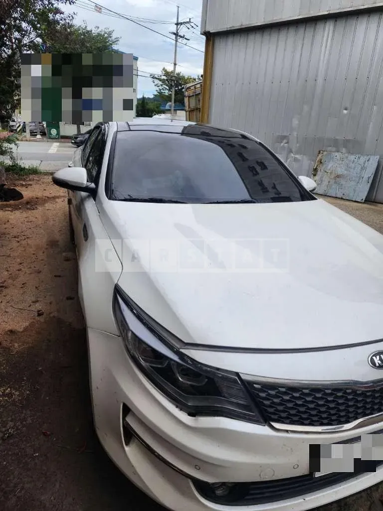 Photo 2 of 8: 2016 Kia K5 LPI — Korean insurance auction