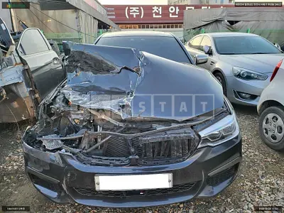 Photo 1 of 13: 2019 BMW 520d, VIN WBAJF3108KBS69726 — Korean insurance auction