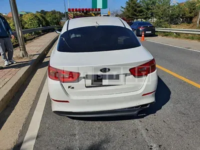 Photo 1 of 8: 2014 Kia K5 2.0(LPI) — Korean insurance auction