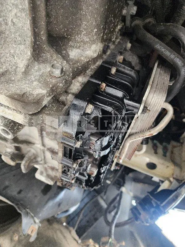 Photo 2 of 16: 2017 Kia K5, VIN KNAGT411BJA180273 — Korean insurance auction