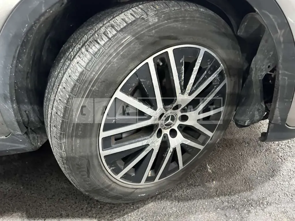 Photo 2 of 28: 2022 Mercedes-Benz GLC220d 4Matic — Korean insurance auction