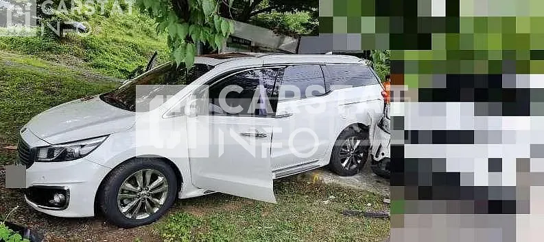 Photo 2 of 58: 2015 Kia Carnival Limousine 7 -Seater — Korean insurance auction