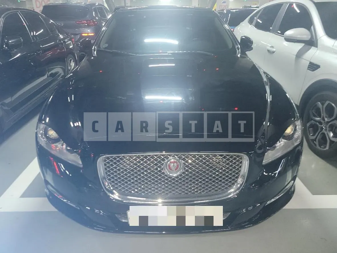 Photo 2 of 5: 2015 Jaguar (parts) XJ 3.0d Lite — Korean insurance auction