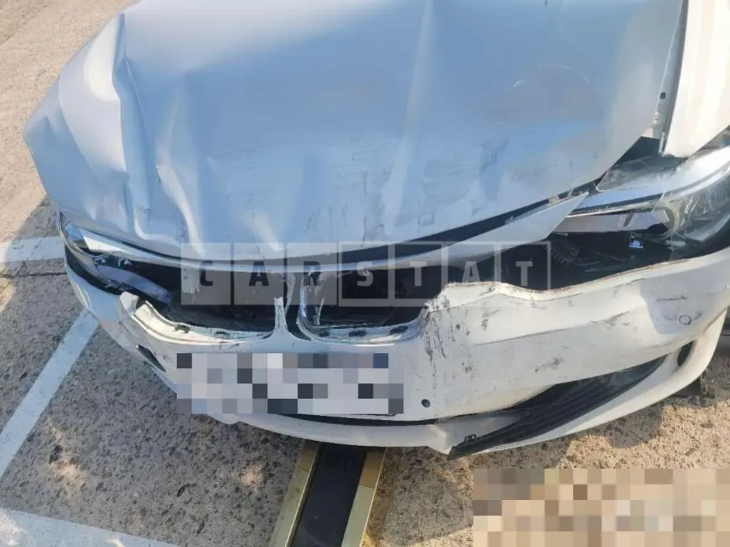Photo 2 of 16: 2015 BMW 320d — Korean insurance auction