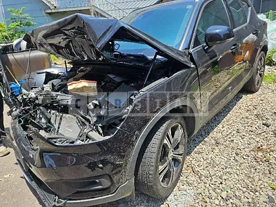 Photo 1 of 18: 2018 Volvo XC40T4 AWD — Korean insurance auction