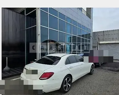 Photo 1 of 14: 2017 Mercedes-Benz E220 d 4Matic — Korean insurance auction