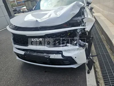 Photo 1 of 66: 2023 Kia Sorento Hybrid — Korean insurance auction