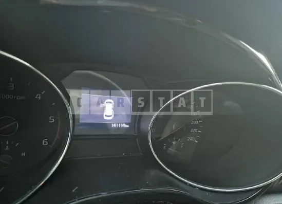 Photo 2 of 12: 2020 Kia Carnival — Korean insurance auction