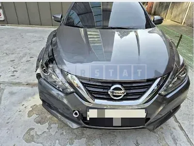Photo 1 of 14: 2016 Nissan Altima 2.5 — Korean insurance auction