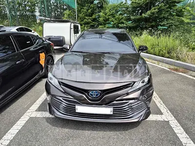 Photo 1 of 39: 2018 Toyota Camry Hybrid, VIN JTNB21HK9J3006387 — Korean insurance auction