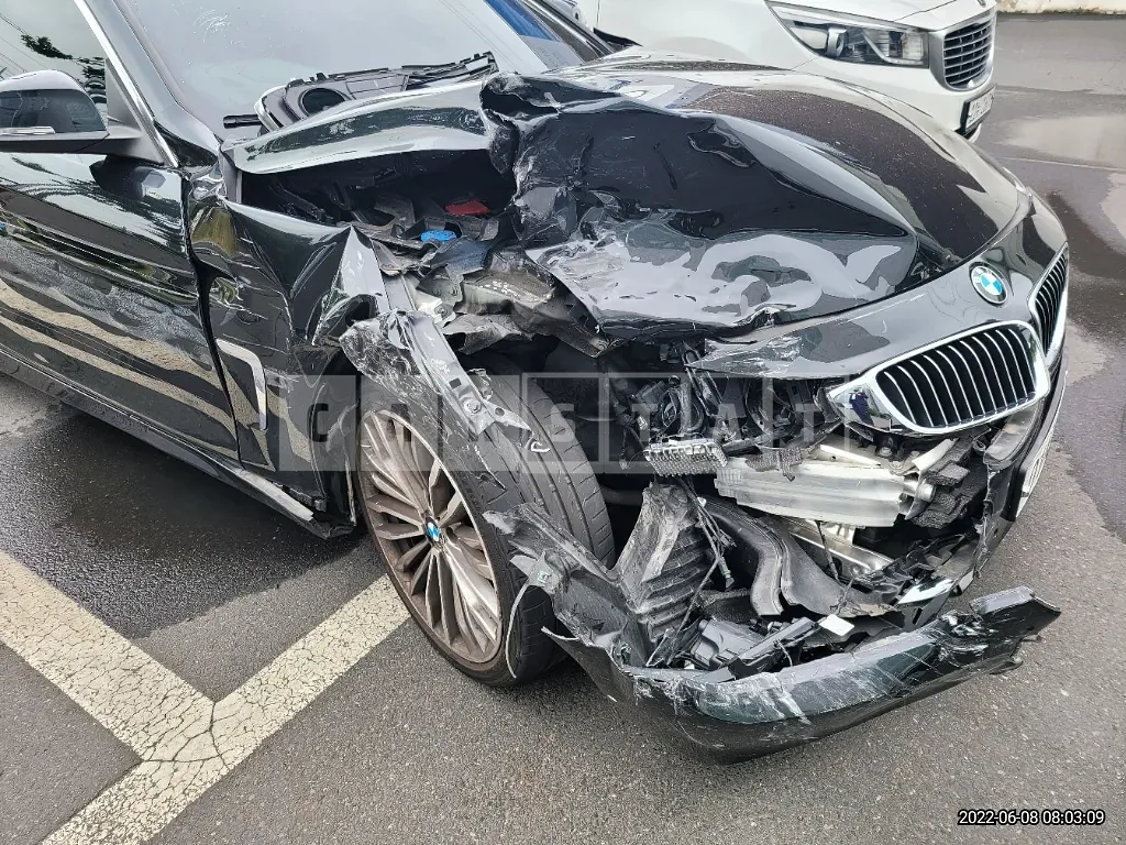 Photo 2 of 48: 2019 BMW 430i Convertible Luxury, VIN WBA4Z110XKEF34947 — Korean insurance auction