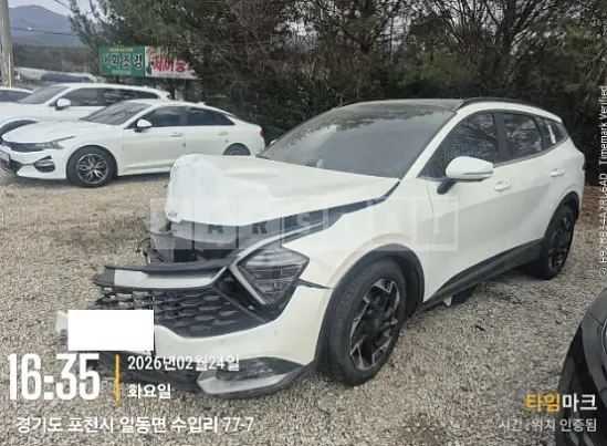 Photo 2 of 39: 2024 Kia Sportage — Korean insurance auction