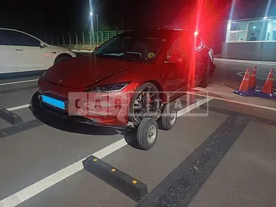 Photo 1 of 33: 2025 Tesla Model 3, VIN LRW3E7ET6SC507168 — Korean insurance auction