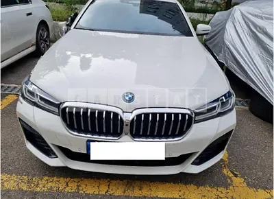 Photo 1 of 50: 2023 BMW 530e — Korean insurance auction