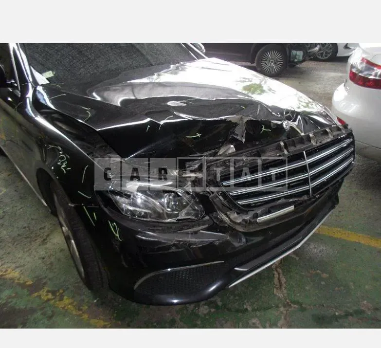 Photo 2 of 10: 2016 Mercedes-Benz E220 d — Korean insurance auction