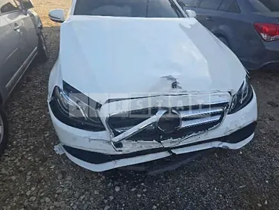 Photo 1 of 13: 2019 Mercedes-Benz E 300 — Korean insurance auction