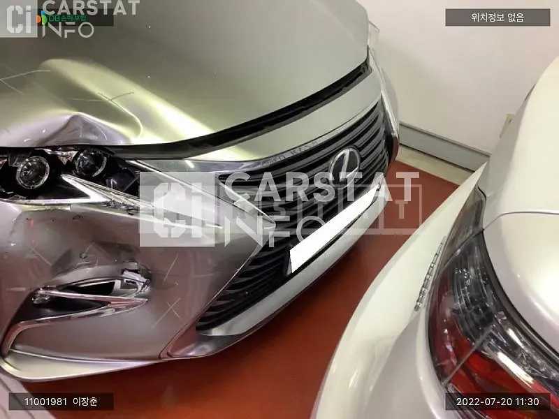 Photo 2 of 12: 2018 Lexus ES300h, VIN JTHBW1GG8J2172250 — Korean insurance auction
