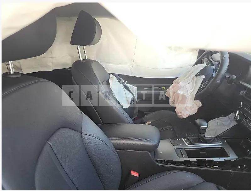 Photo 2 of 19: 2019 Kia K5, VIN KNAGT416BKA299775 — Korean insurance auction
