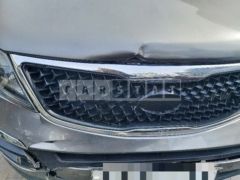 Photo 2 of 17: 2015 Kia Sportage R — Korean insurance auction