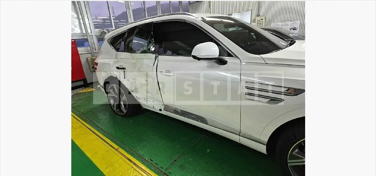 Photo 2 of 17: 2023 Genesis GV80 3.5T AWD — Korean insurance auction