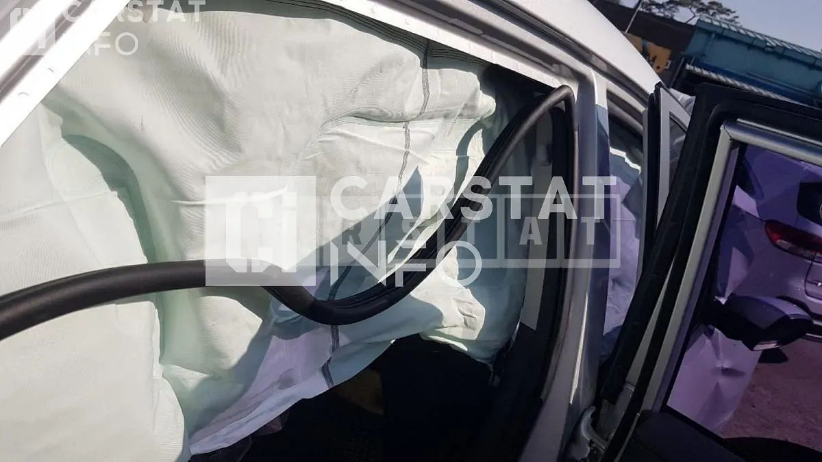 Photo 2 of 6: 2018 Hyundai Tucson, VIN KMHJ3812HKU836088 — Korean insurance auction